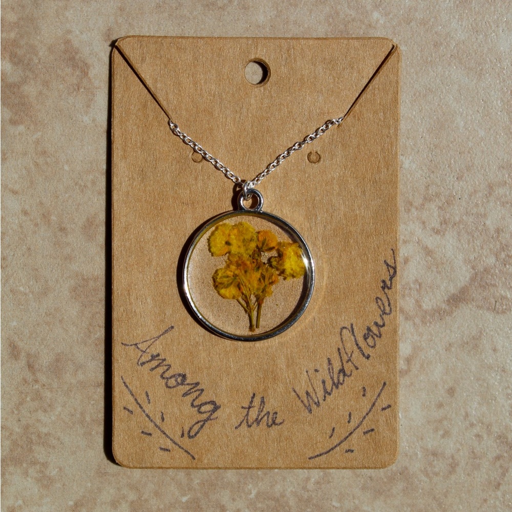 YELLOW BABY'S BREATH NECKLACE